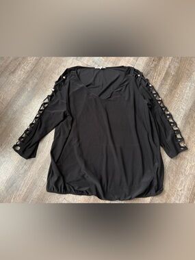 🌸 $10 SALE 🌸 PerSeption Concept Black Everyday Tunic